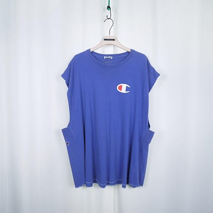 Regular fit tee Regular fit tee